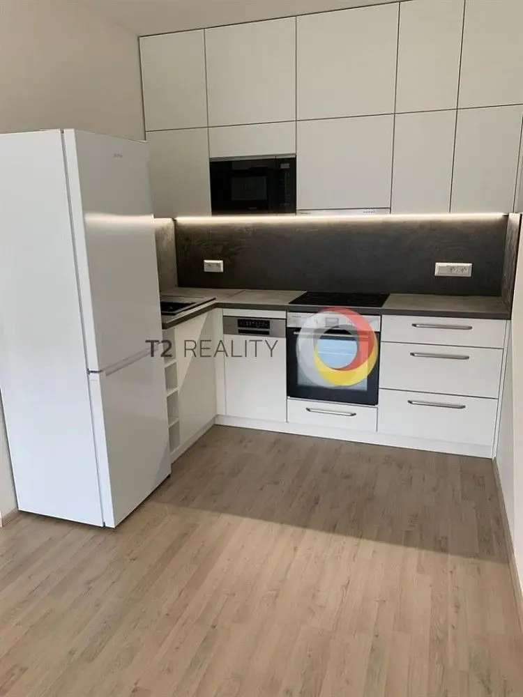 Pronájem bytu 2+kk 51 m², Luhanova · Chrudim