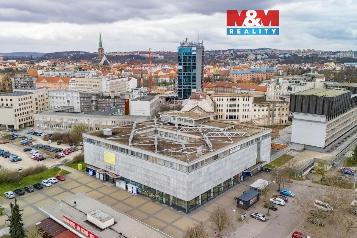 Pronájem komerčního prostoru 1603 m², Americká · Plzeň