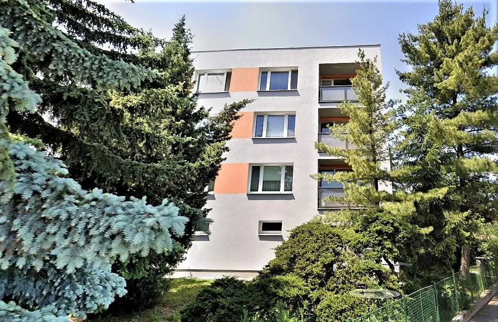 Prodej bytu 2+1 62 m², Ke kladivům · Suchdol