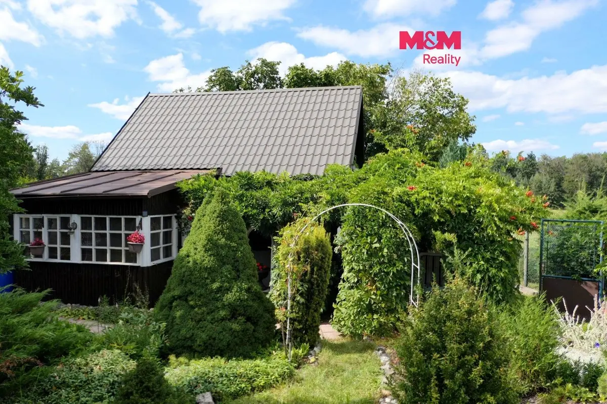 Prodej nemovitosti 495 m², Bělčice u Ostředka · Ostředek