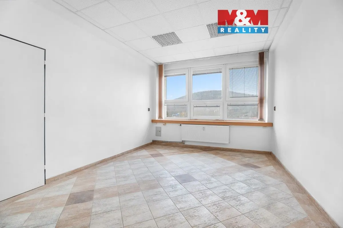 Pronájem komerčního prostoru 247 m², Všebořice · Ústí nad Labem