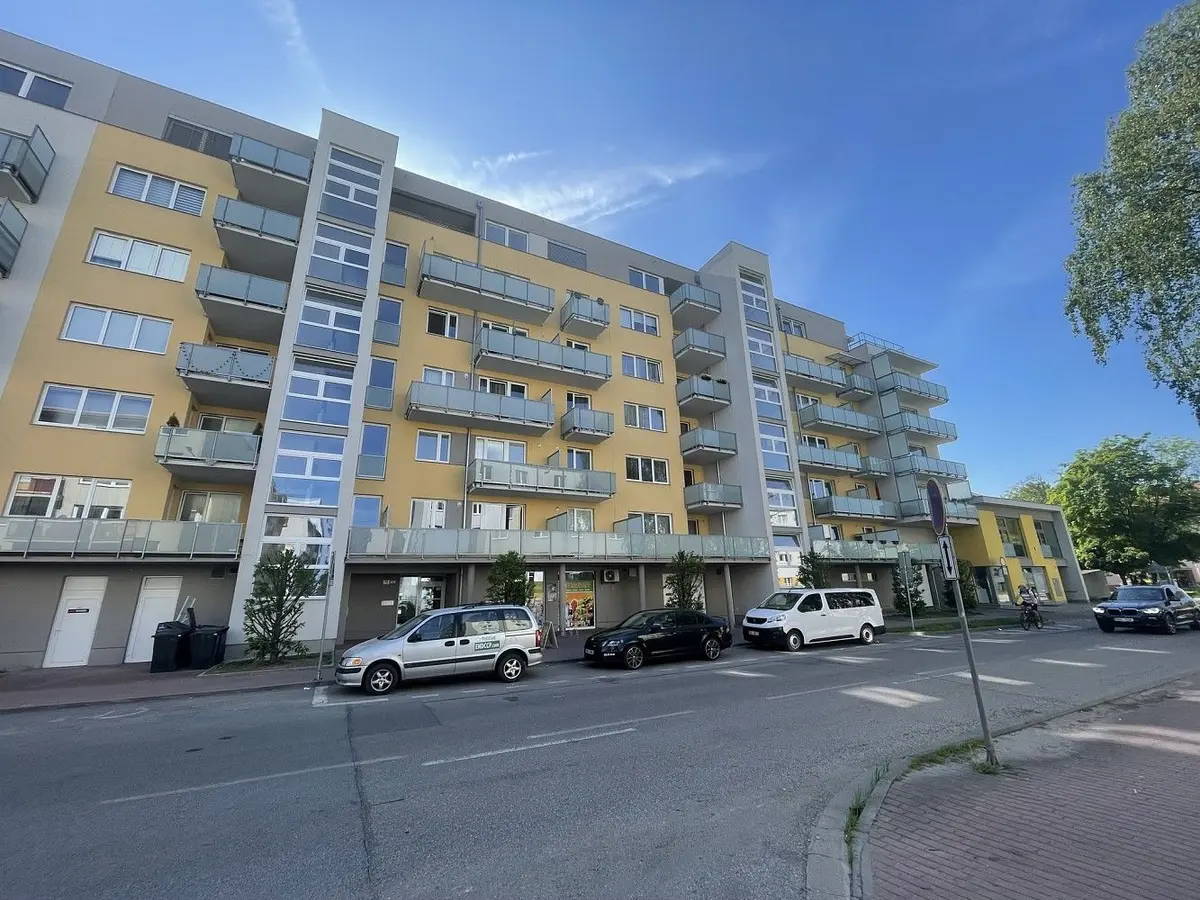 Pronájem bytu 2+kk 50 m², České Budějovice 3 · České Budějovice