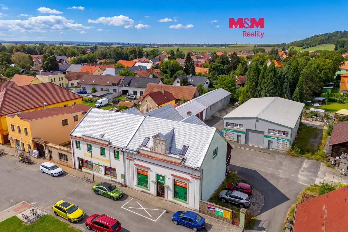Pronájem komerčního prostoru 439 m², Křinec