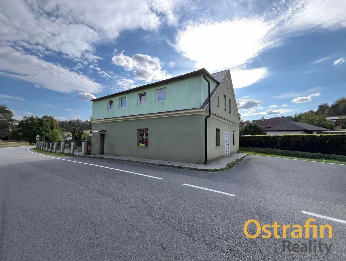 Prodej domu 250 m², Čaková