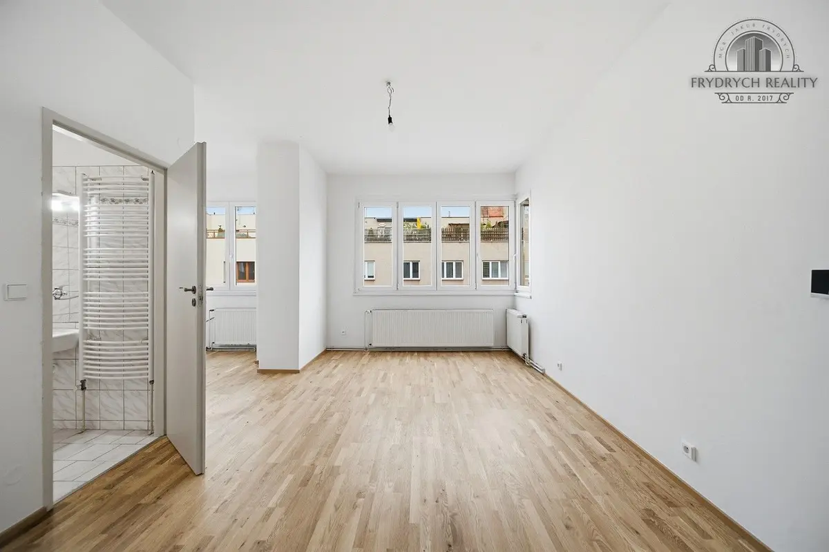 Prodej bytu 2+1 72 m², Vrchlického · Pražské Předměstí - sever · Hradec Králové