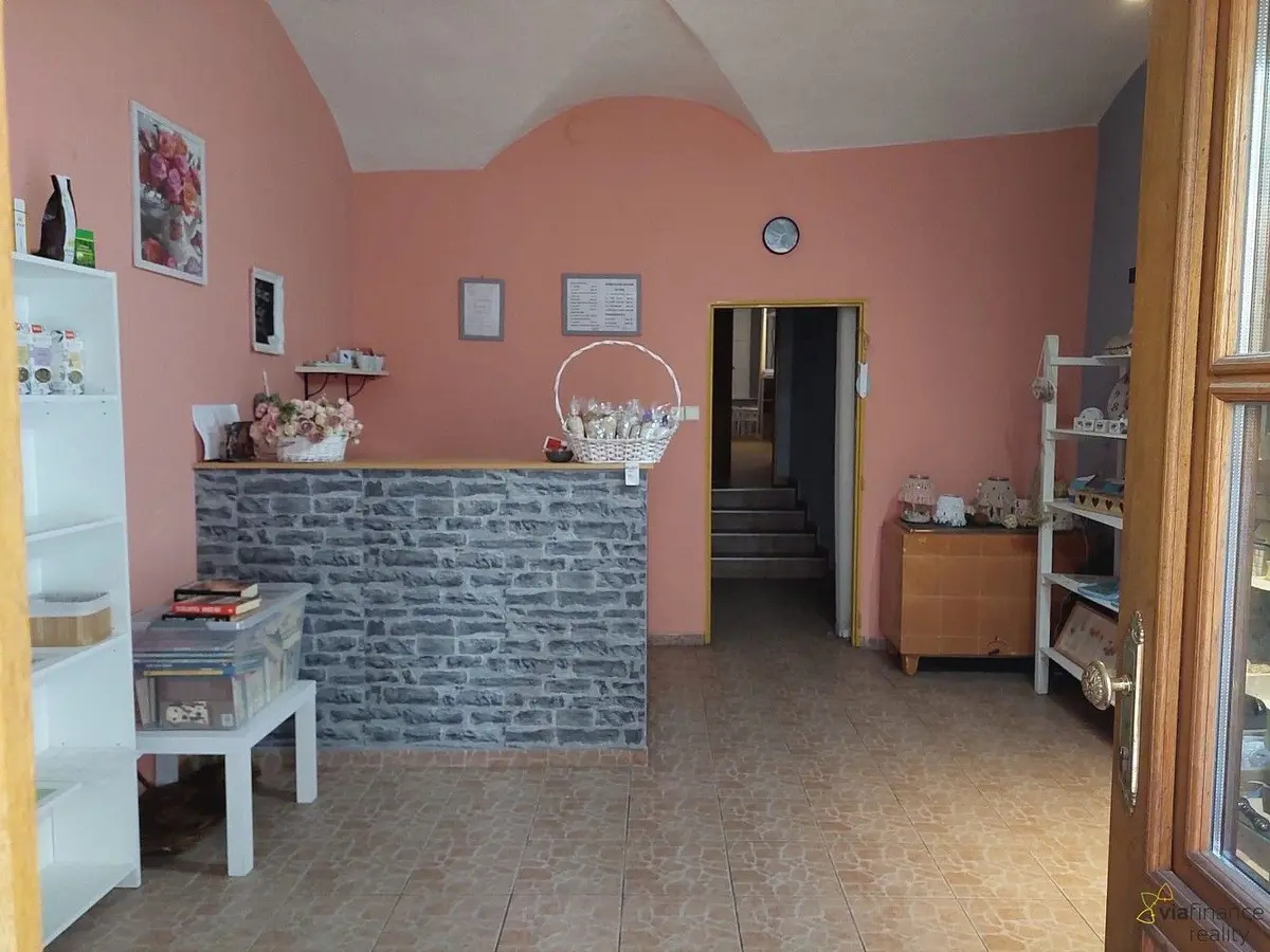 Pronájem komerčního prostoru 25 m², Kostelní · Pardubice