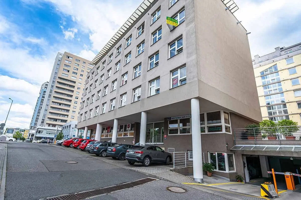 Pronájem nemovitosti 17 m², Petržílkova · Stodůlky