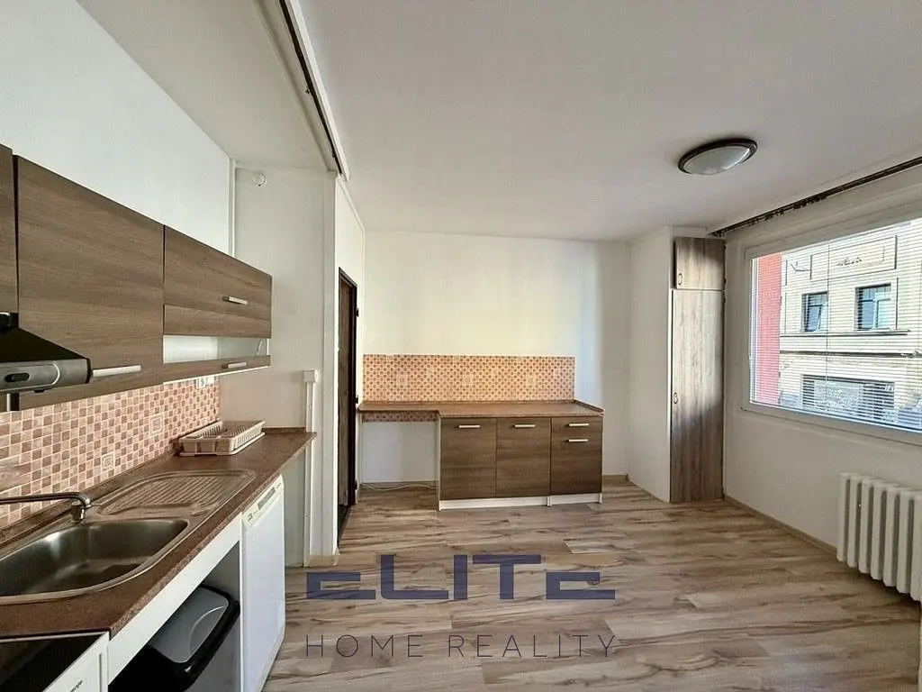 Pronájem bytu 2+kk 45 m², Liberecká · Centrum · Jablonec nad Nisou