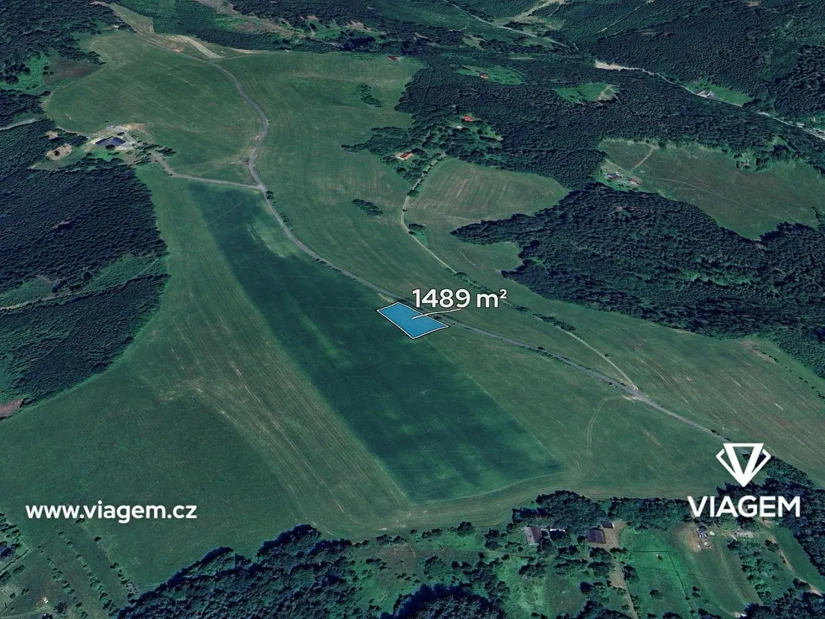 Prodej pozemku 744 m², Hošťálková