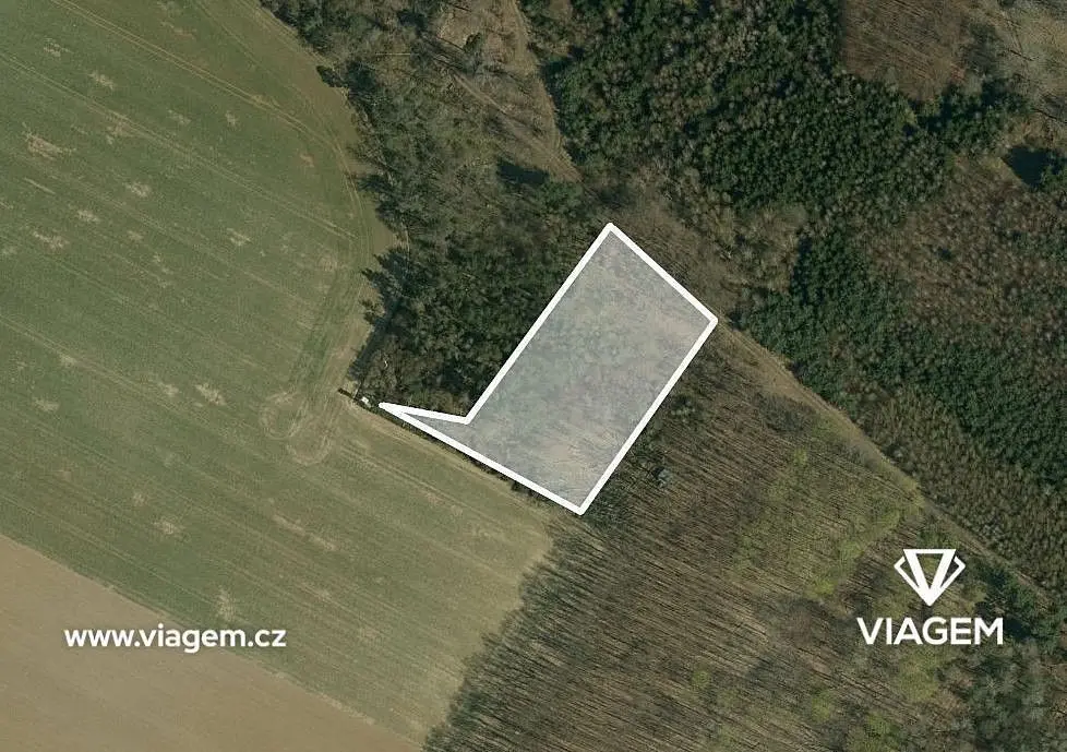 Prodej pozemku 980 m², Mělnické Vtelno