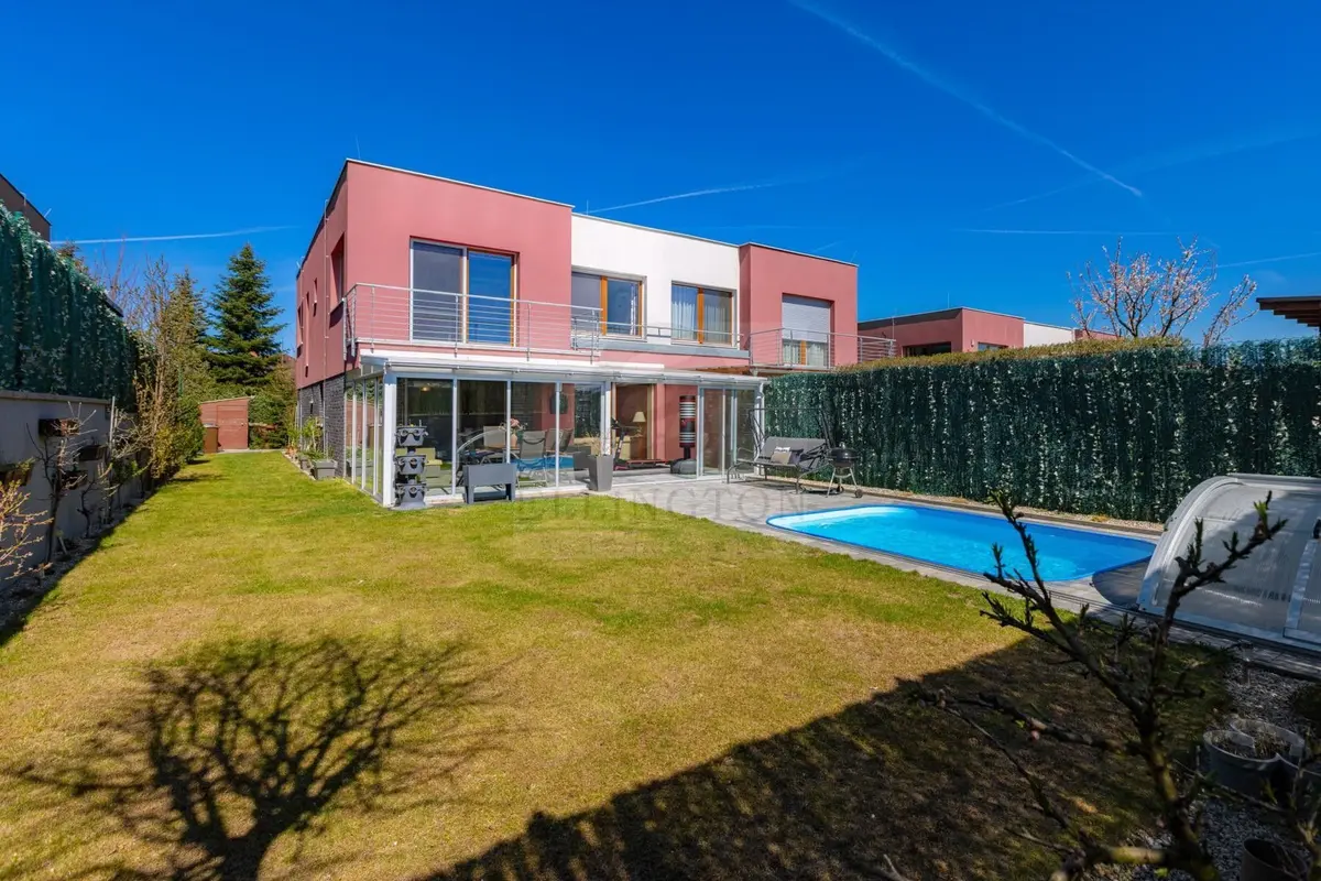 Prodej domu 163 m², Zvoncová · Žalov · Roztoky
