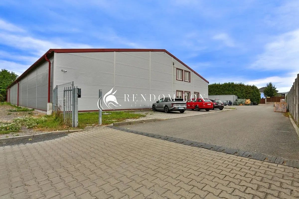 Prodej komerčního prostoru 1291 m², Vážany nad Litavou