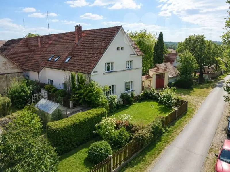 Prodej domu 785 m², Librantice