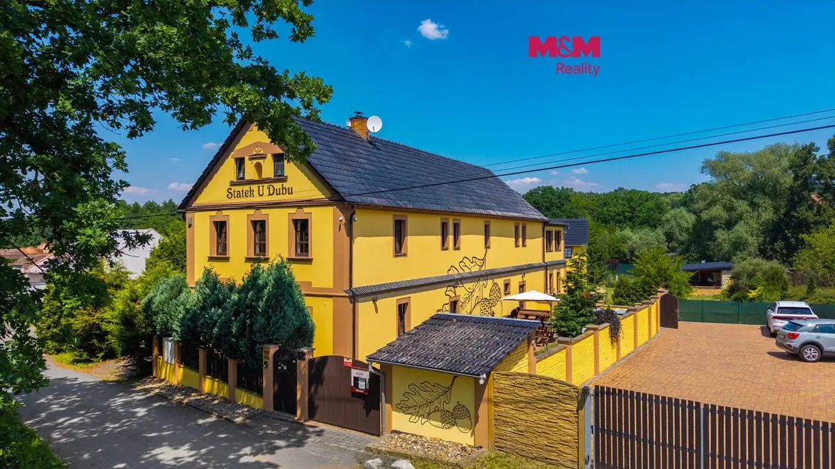 Prodej domu 800 m², Svojetín