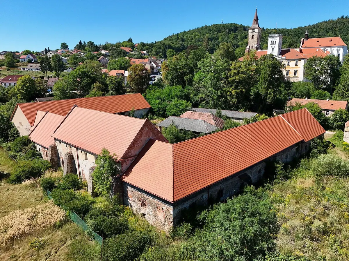 Prodej nemovitosti 8074 m², Sázava
